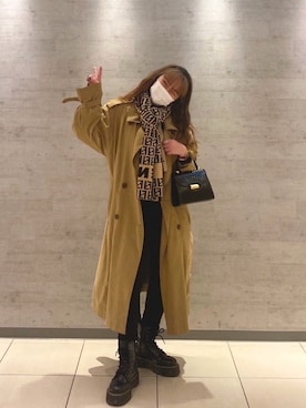 「KBF（ケイビーエフ）のアイテム（トレンチコート、ベージュ系）」を使った、レミヲさん（レディース・157cm）の冬コーディネート