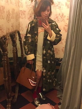 「HERMES」｜「アイテム（ダウンジャケット/コート）」を使った、laniさん（レディース・153cm）の春コーディネート