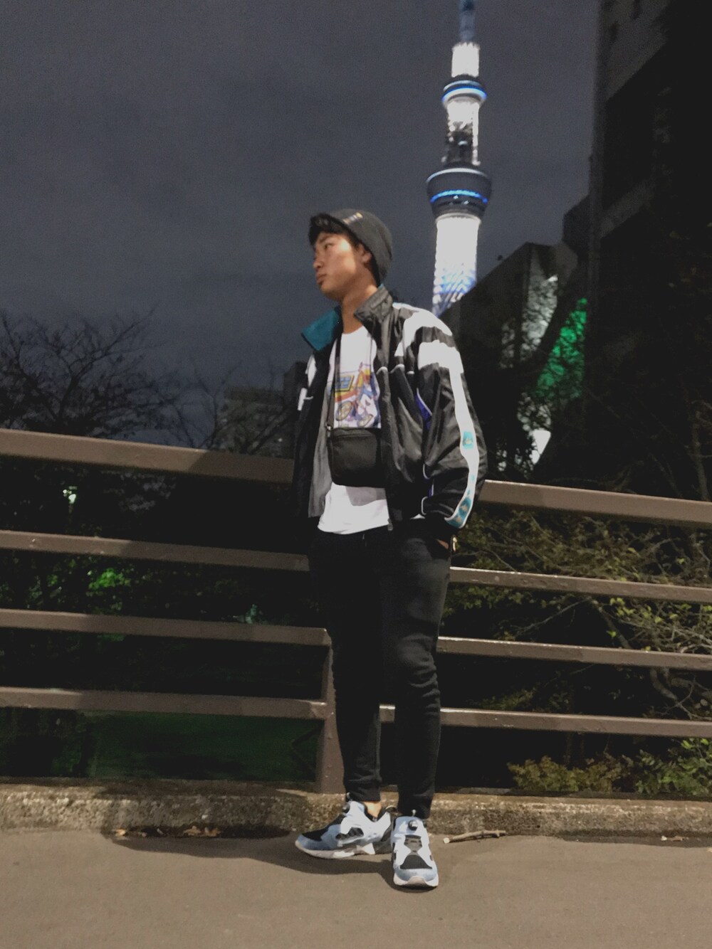 「ナイロンジャケット、古着MIX、スウェット、秋コーデ、黒、reebok、墨田区」｜「Kappaのアイテム（ナイロンジャケット、ブラック系）」を使った、kenさん（メンズ・179cm）の秋コーディネートの1枚目の写真