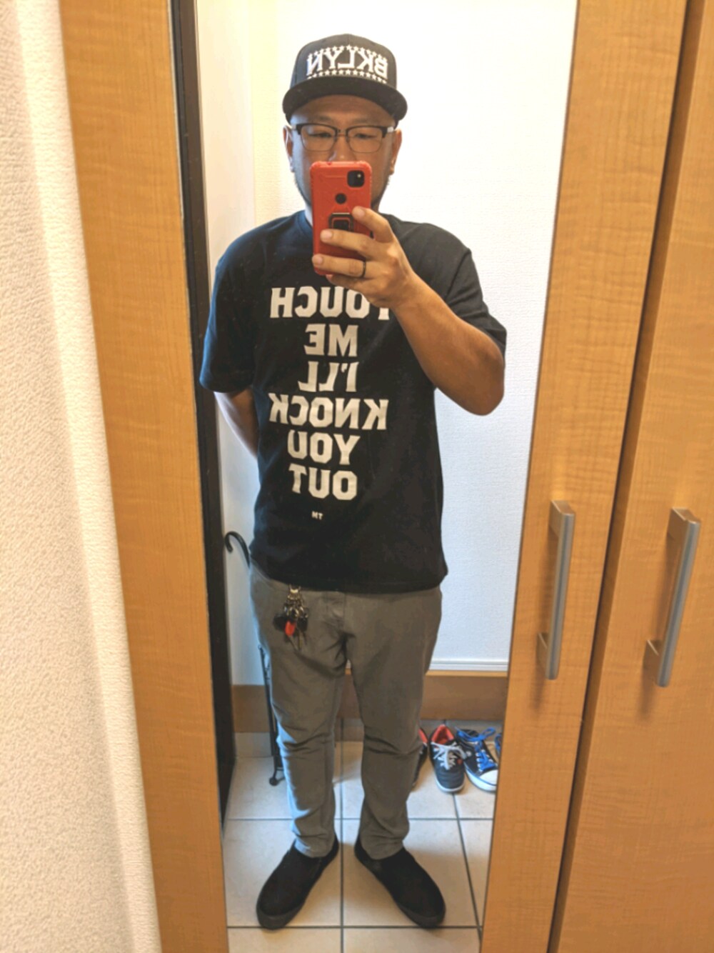 「ZIP FIVEのアイテム（パンツ、グレー系）」を使った、YOSAKU☆TEEさん（メンズ・170cm）の秋コーディネートの1枚目の写真