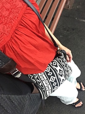 「赤トップス」｜「UNIQLO（ユニクロ）のアイテム」を使った、り☆ささん（レディース・156cm）の夏コーディネート