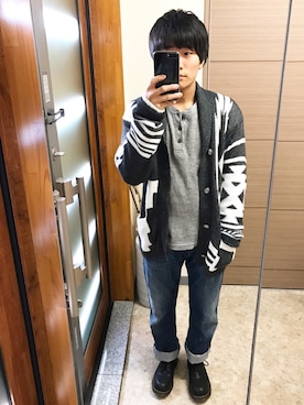 「URBAN RESEARCH Sonny Label（アーバンリサーチサニーレーベル）のSonny Label オルテガ柄ソフトショールカーディガン（カーディガン/ボレロ、ブラック系）」を使った、kurioさん（メンズ・168cm）の冬コーディネート