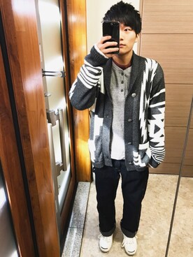 「UNIQLO（ユニクロ）のMEN ワッフルヘンリーネックT（長袖）（Tシャツ/カットソー、グレー系）」を使った、kurioさん（メンズ・168cm）の冬コーディネート