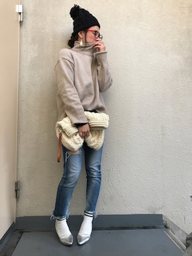 「Ungrid（アングリッド）のフレイドヘムストスリ（デニムパンツ）」を使った、＊:)ayaさん（レディース・160cm）の冬コーディネート