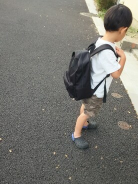 「GLOBAL WORK（グローバルワーク）のアイテム（Backpack、ブラック系）」を使った、Sooooさん（キッズ・100cm）の夏コーディネート