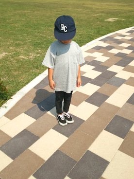 「GLOBAL WORK（グローバルワーク）のアイテム（T Shirts、グレー系）」を使った、Sooooさん（キッズ・100cm）の夏コーディネート