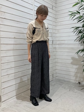 「アニマル」｜「アイテム（アクセサリー）」を使った、haga.さん（レディース・165cm）の秋コーディネート