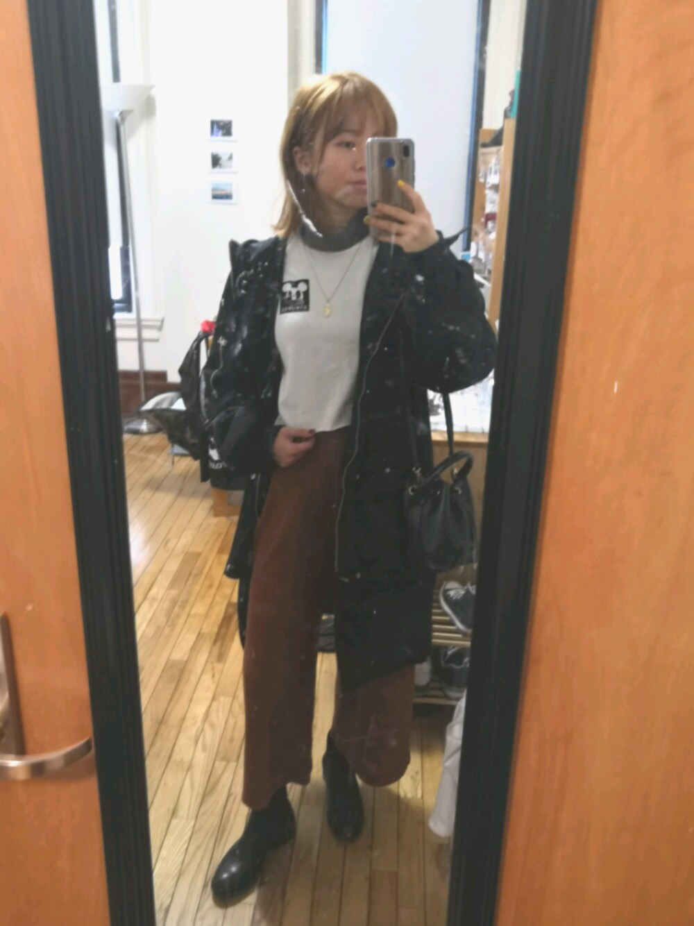 「winter、FOREVER 21、H&M、boots」｜「FOREVER 21のアイテム（パンツ、ブラウン系）」を使った、JojosOOTD:3さん（レディース・160cm）の春コーディネートの1枚目の写真