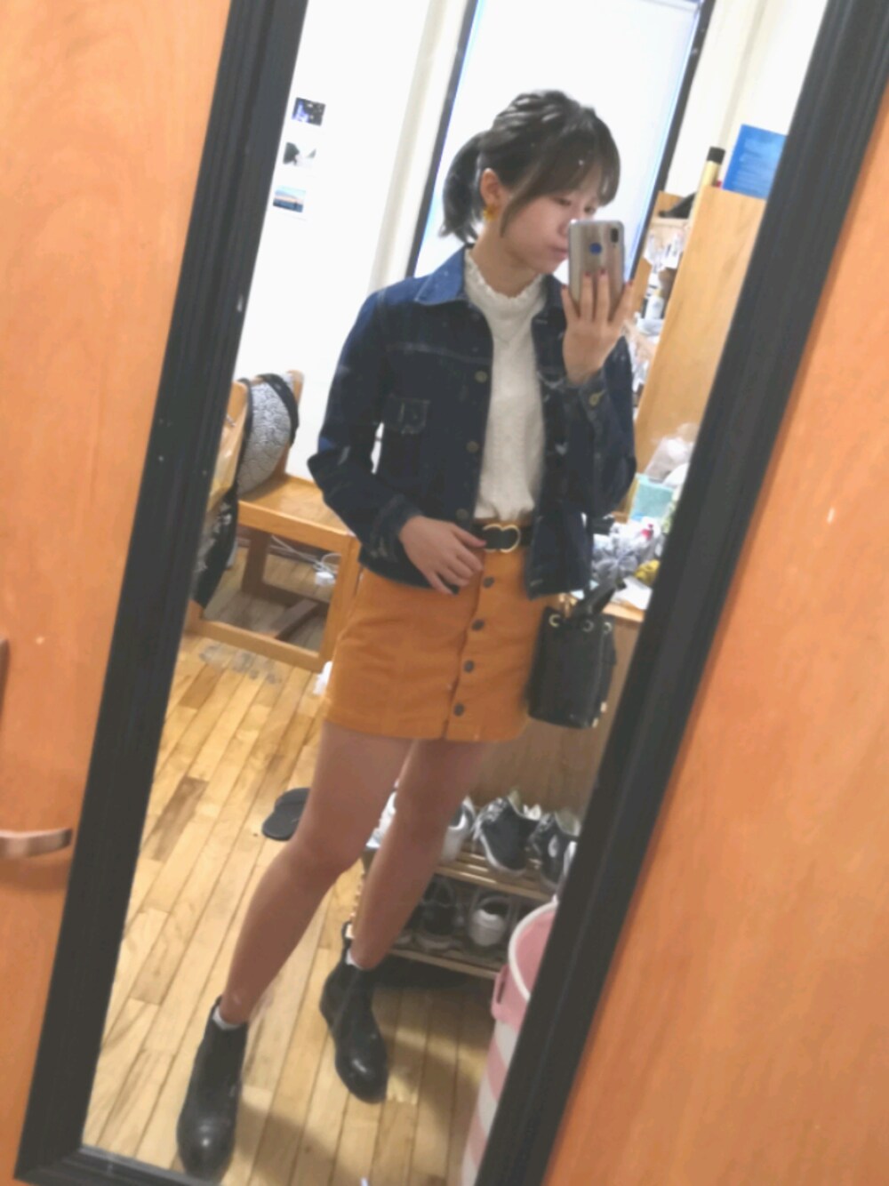 「spring、ootd、denim、デニム、デニムジャケット、はるコーデ、ブーツ」｜「FOREVER 21のアイテム（スカート、オレンジ系）」を使った、JojosOOTD:3さん（レディース・160cm）の春コーディネートの1枚目の写真