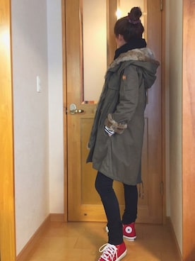 「赤コンバース」｜「アイテム（モッズコート）」を使った、☺︎ゆき❅*॰ॱさん（レディース・164cm）の冬コーディネート