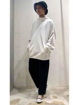 「白パーカー」｜YUKIさん（メンズ・168cm）の秋コーディネート