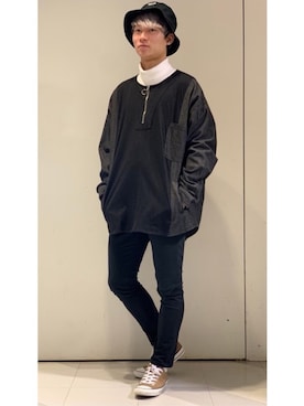 「ノーカラー」｜「アイテム（スウェット）」を使った、YUKIさん（メンズ・168cm）の冬コーディネート