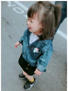 「アイテム（デニムスカート、ブラック系）」を使った、Mia👧🇹🇼さん（キッズ・80cm）の冬コーディネート