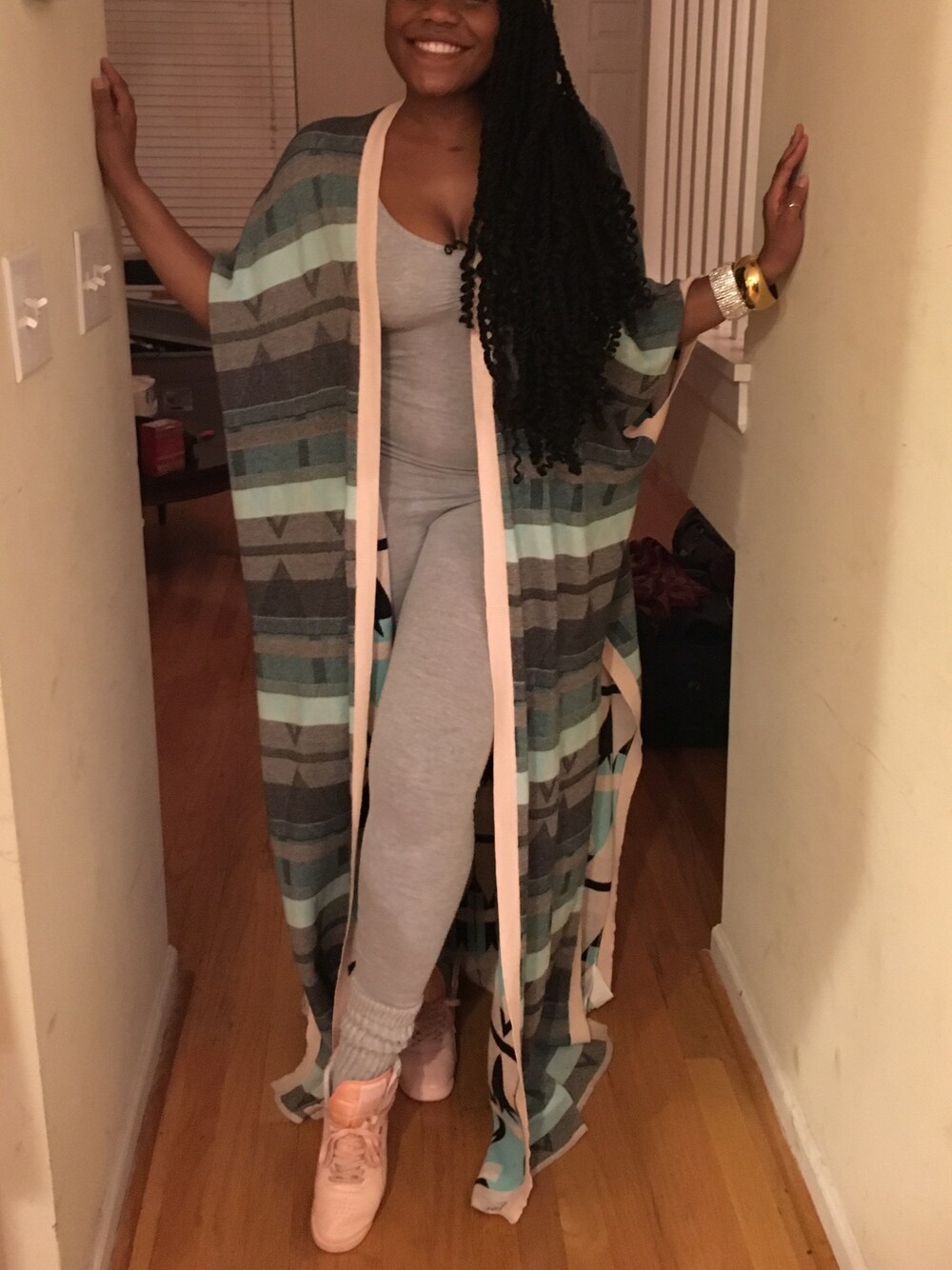 「UnitardStyle、kimono、reebok、slouchsocks」｜「Reebokのアイテム（スニーカー、ピンク系）」を使った、Shayさん（レディース・165cm）の冬コーディネートの1枚目の写真