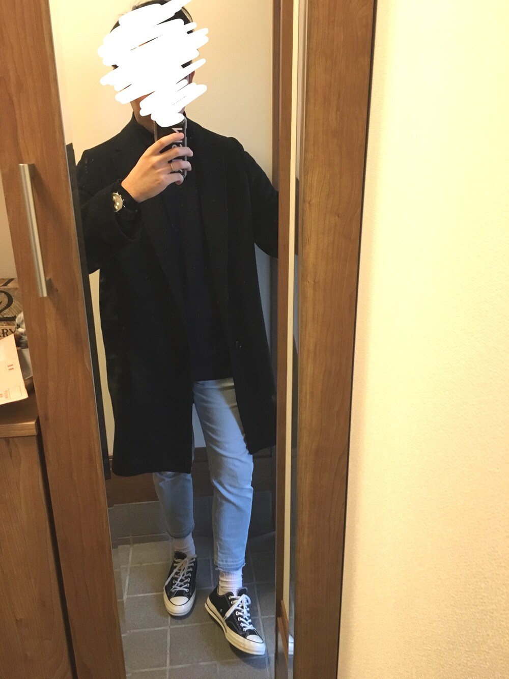 「UNITED TOKYO、converse、CT70s、チャックテイラー、POLO、GU」｜「古着のアイテム（チェスターコート、ブラック系）」を使った、bouzu2さん（メンズ・181cm）の冬コーディネートの1枚目の写真