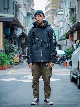 「NIKE ACG（ナイキエィシージー）のアイテム（ジャケット/アウター）」を使った、林子軒さん（メンズ・173cm）の冬コーディネート