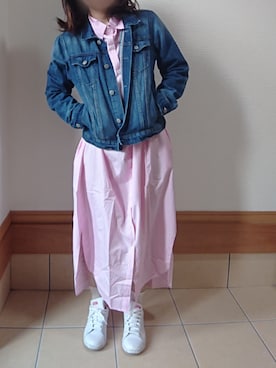 「白スニーカー」｜「アイテム（ワンピース/ドレス、ピンク系）」を使った、ちぃさん（レディース・156cm）の冬コーディネート