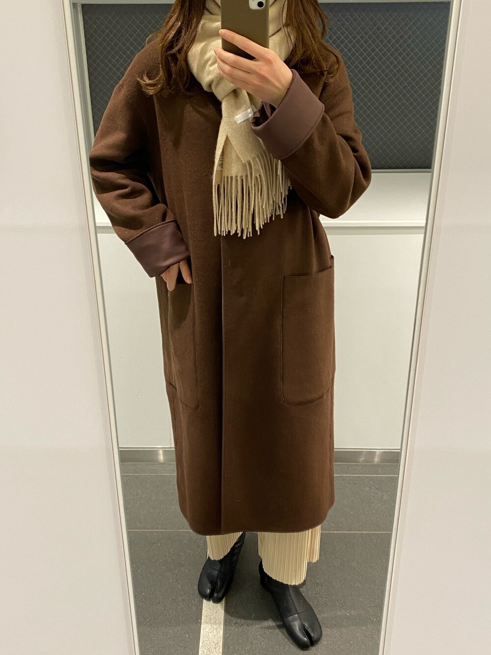 「淡色女子、ブラウンコーデ、冬コーデ、おしゃれさんと繋がりたい、eimy_ootd、eim_dailycode、ym_code‪‪☺︎」｜「i amのアイテム（ノーカラーコート、ブラウン系）」を使った、ymm15さん（レディース・169cm）の冬コーディネートの1枚目の写真