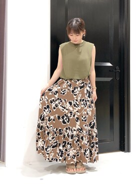 大花柄スカート の人気ファッションコーディネート Wear