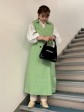 「JEANASIS（ジーナシス）のアイテム（トレンチコート）」を使った、MOMOさん（レディース・157cm）の冬コーディネート