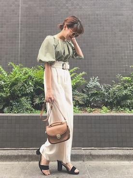 「archives（アルシーヴ）のアイテム（パンツ）」を使った、MEGUさん（レディース・157cm）の春コーディネート