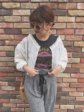 「archives（アルシーヴ）のアイテム（パンツ）」を使った、MEGUさん（レディース・157cm）の春コーディネート