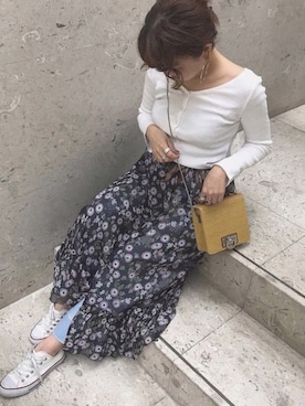 「archives（アルシーヴ）のアイテム（パンツ）」を使った、MEGUさん（レディース・157cm）の春コーディネート
