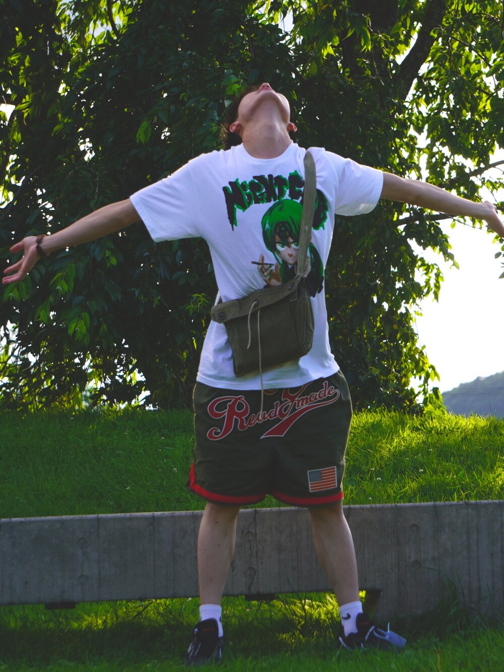 「READYMADE、OFF-WHITE、NIKE、Jun inagawa、vintage」｜「VINTAGEのアイテム（財布/小物、グリーン系）」を使った、マコさん（メンズ・178cm）の春コーディネートの1枚目の写真