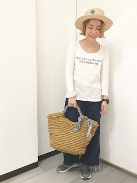「カオリノモリSTAFF」｜「アイテム（スニーカー）」を使った、おーちゃかさん（レディース・153cm）の春コーディネート