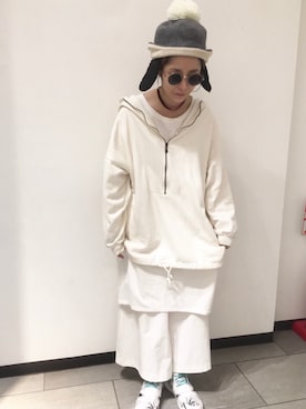 「カオリノモリSTAFF」｜「アイテム（スニーカー）」を使った、おーちゃかさん（レディース・153cm）の秋コーディネート