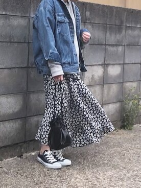 「スウエット」｜「アイテム（デニムジャケット）」を使った、annさん（レディース・153cm）の春コーディネート