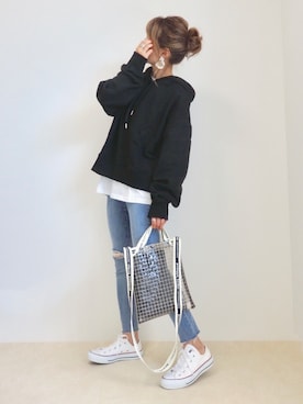 「ISOOK（アイスー）のアイテム（パーカー）」を使った、emaさん（レディース・153cm）の春コーディネート