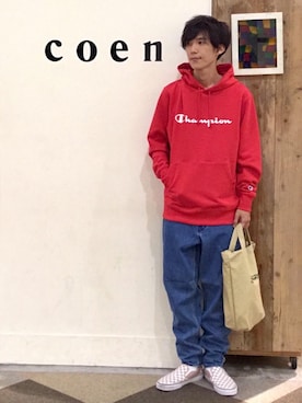 「Gramicci（グラミチ）のアイテム（バッグ）」を使った、coen 高岡さん（メンズ・173cm）の秋コーディネート
