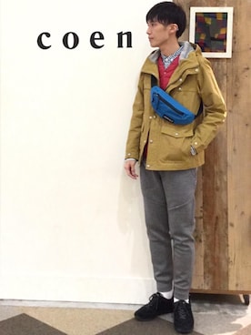 「Gramicci（グラミチ）のアイテム（バッグ）」を使った、coen 高岡さん（メンズ・173cm）の冬コーディネート