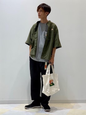 「MEI（メイ）のアイテム」を使った、coen 高岡さん（メンズ・174cm）の夏コーディネート