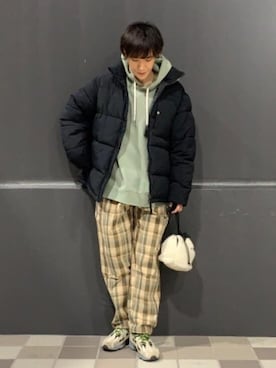 「coen（コーエン）のアイテム（ダウンジャケット/コート）」を使った、coen 高岡さん（メンズ・174cm）の冬コーディネート