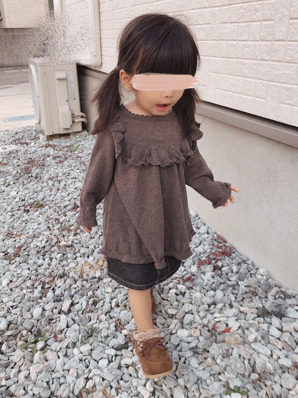 「女の子、女の子コーデ、１歳８ヶ月、キッズコーデ、フォロー、イイネ、お気に入り登録お願いします♡」｜「Birthdayのアイテム（ニット/セーター、ブラウン系）」を使った、ゆのちさん（キッズ・80cm）の秋コーディネートの1枚目の写真