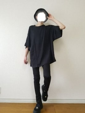 bouさんの「【BASQUE -enthusiastic design-】スーパーオーバーサイズドロップショルダーハーフスリーブBIGカットソー」を使ったコーディネート