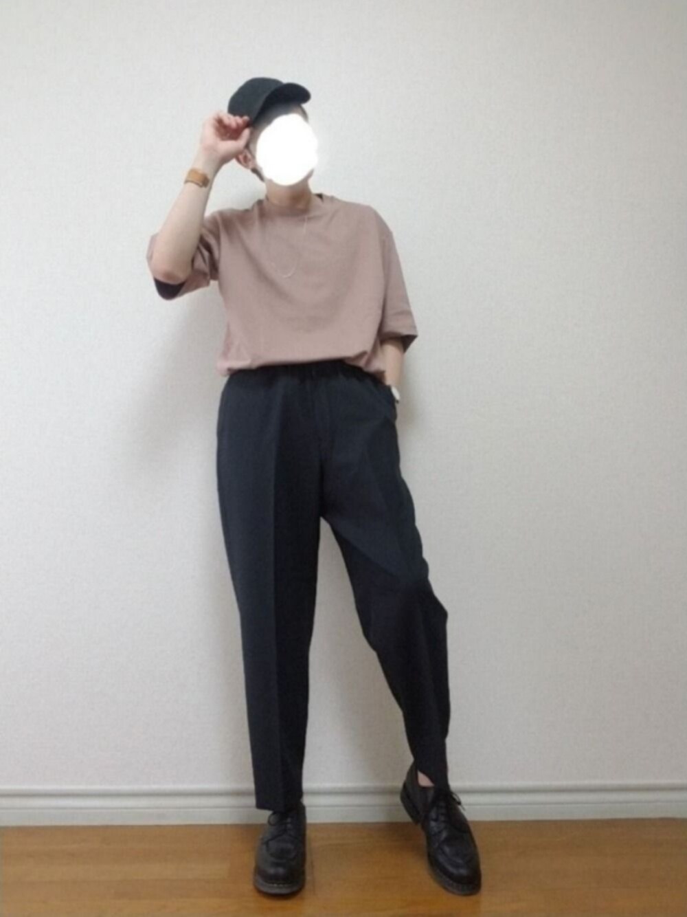 「キャップ、シャツスタイル、ワイドパンツ、革靴、シンプル、プチプラ、夏コーデ、いいね、save、フォローお願いします🤑、UNIQLO、シャツ好き集まれ」｜「newhattanのWEGO/newhattan LOWキャップ（キャップ、ブラック系）」を使った、bouさん（メンズ・176cm）の夏コーディネートの1枚目の写真