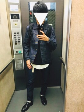 「黒リュック」｜「アイテム（デニムジャケット）」を使った、ヒローさん（メンズ・165cm）の秋コーディネート