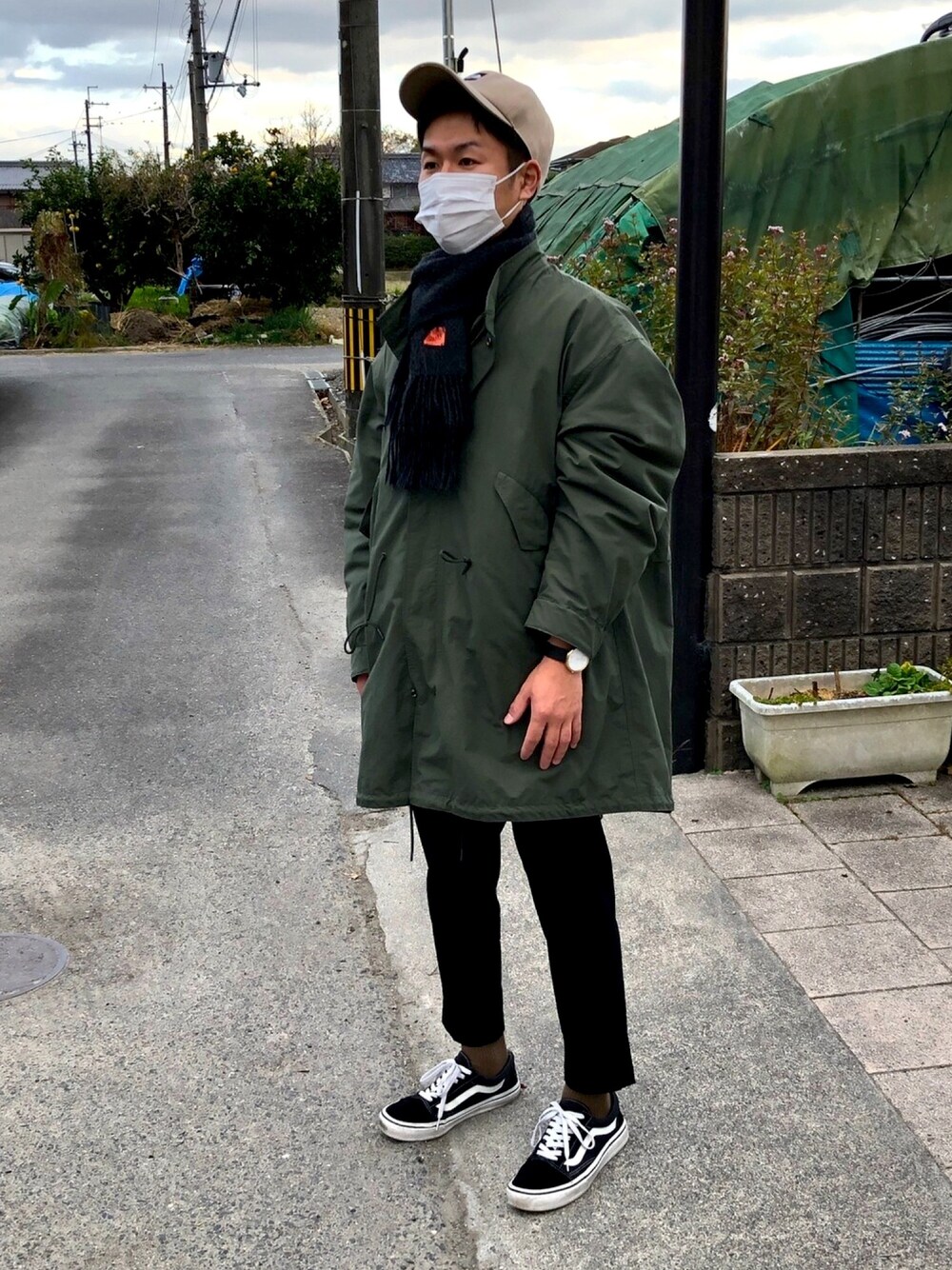 「THE NORTH FACEのノースフェイス　スクエアロゴキャップ　NN41911（キャップ、ベージュ系）」を使った、Kenさん（メンズ・170cm）の秋コーディネートの1枚目の写真