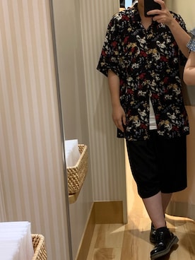 「SPINSのアイテム（シャツ/ブラウス、ブラック系）」を使った、IKuMiさん（レディース・150cm）の夏コーディネート