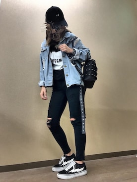 「CODY SANDERSON（コディサンダーソン）のアイテム」を使った、うみさん（レディース・159cm）の秋コーディネート