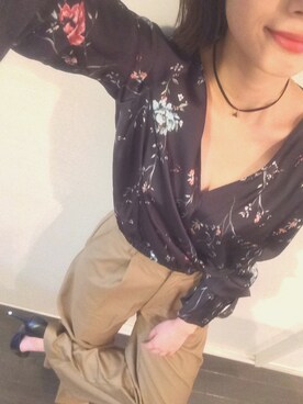 「花柄 トップス」｜akane＊さん（レディース・156cm）の冬コーディネート