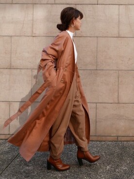 「アイテム（トレンチコート、ピンク系）」を使った、ETRÉ TOKYO officialさん（レディース・156cm）の秋コーディネート