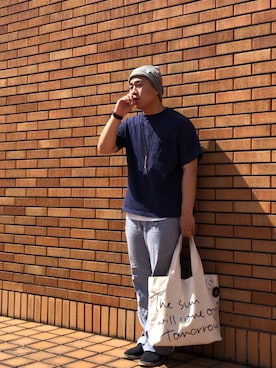 「海」｜「アイテム（スリッポン）」を使った、Kさん（メンズ・170cm）の秋コーディネート