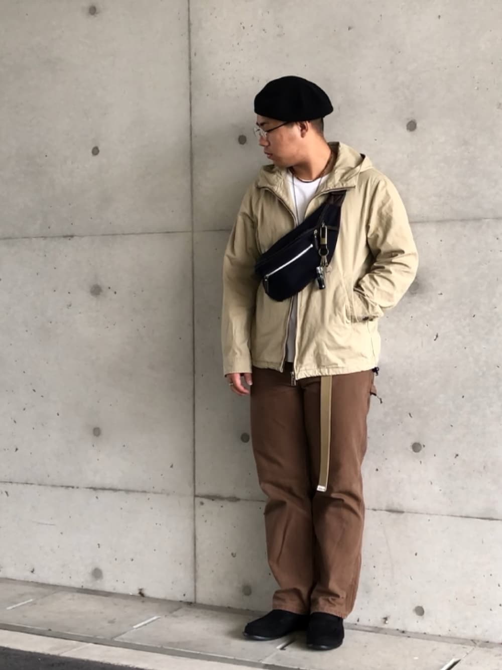 「シンプル、秋のコーデ、ミリタリー、アンティーク、AURALEE、YAECA、Steven Alan、古着、古着MIX、古着好きな人と繋がりたい」｜「shappoのアイテム（ハンチング/ベレー帽、ブラック系）」を使った、Kさん（メンズ・170cm）の秋コーディネートの1枚目の写真