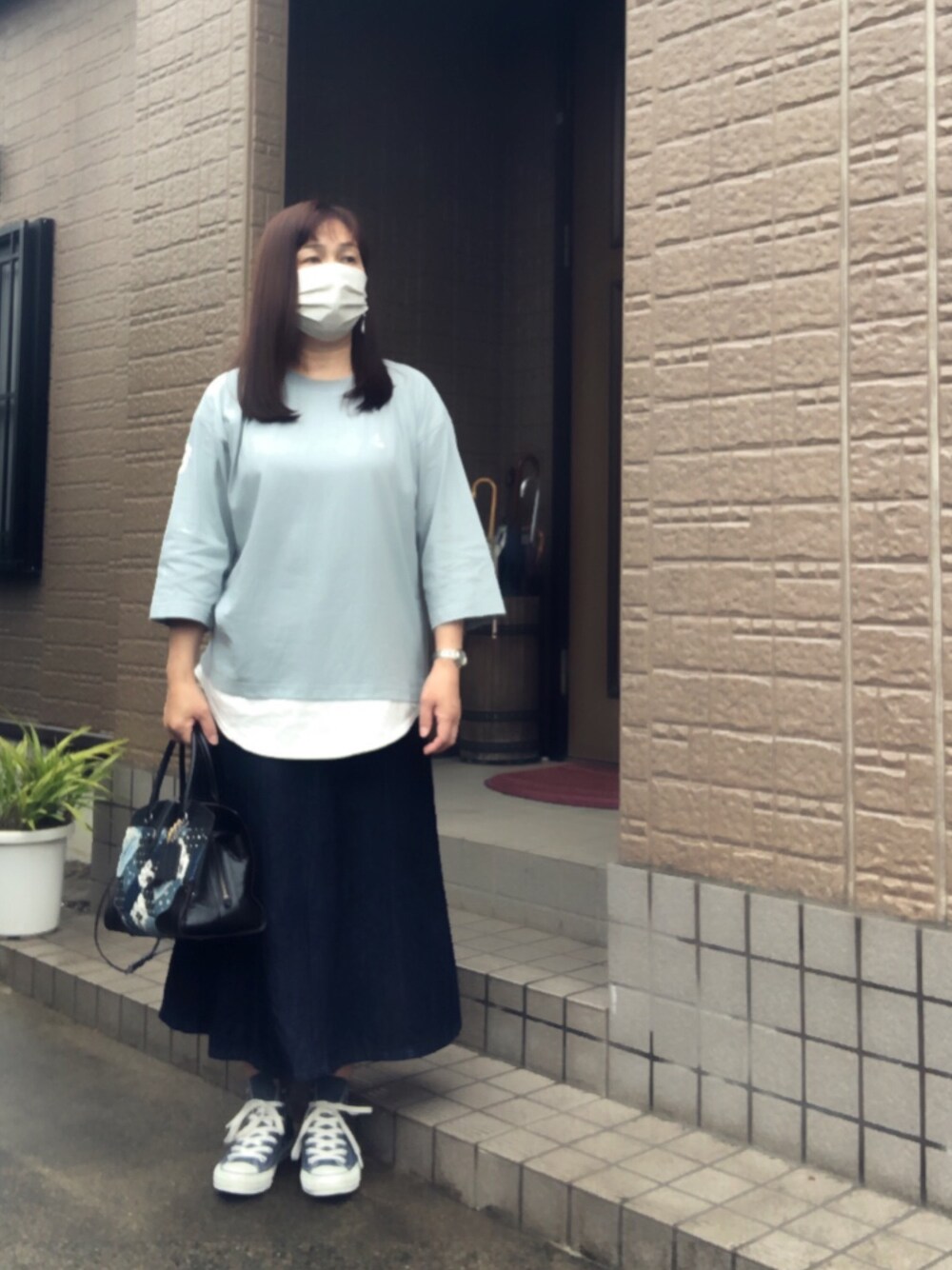 「大人カジュアル、オトナ女子、おしゃれさんと繋がりたい、大人女子、しまむらコーデ、アラフィフ」｜「しまむらのアイテム（トップス、ブルー系）」を使った、tatoさん（レディース・160cm）の春コーディネートの1枚目の写真