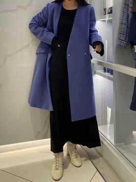 「パープル×黒」｜「アイテム（ノーカラーコート）」を使った、simさん（レディース・151cm）の冬コーディネート