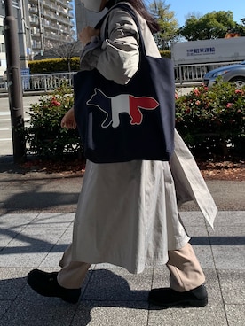 「アイテム（ステンカラーコート、シルバー系）」を使った、Ayumiさん（レディース・153cm）の冬コーディネート